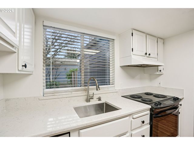 14678 Sw 106TH Ave, Portland, OR 97224