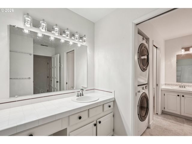 14678 Sw 106TH Ave, Portland, OR 97224