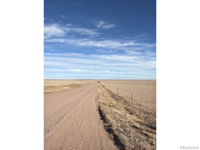 105 Road 38 Road, Stratton, CO 80836