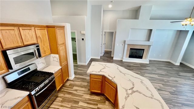 7398 West Shelbourne Avenue, Las Vegas, NV 89113