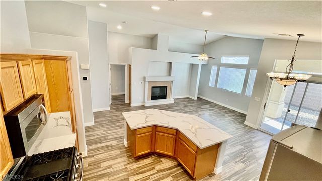 7398 West Shelbourne Avenue, Las Vegas, NV 89113