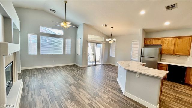 7398 West Shelbourne Avenue, Las Vegas, NV 89113