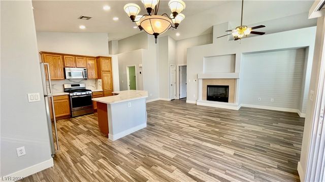 7398 West Shelbourne Avenue, Las Vegas, NV 89113