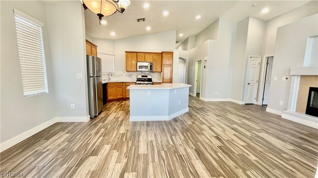 7398 West Shelbourne Avenue, Las Vegas, NV 89113