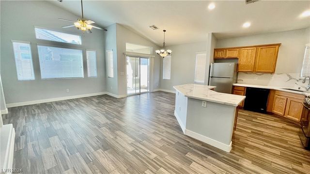 7398 West Shelbourne Avenue, Las Vegas, NV 89113