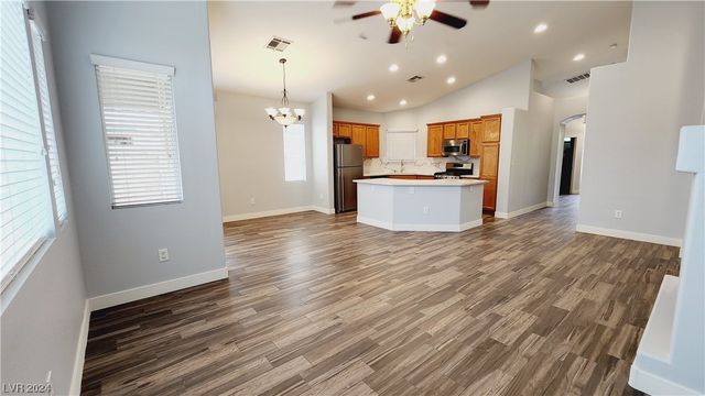 7398 West Shelbourne Avenue, Las Vegas, NV 89113