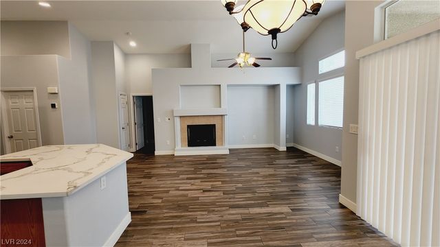 7398 West Shelbourne Avenue, Las Vegas, NV 89113