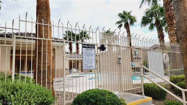 7398 West Shelbourne Avenue, Las Vegas, NV 89113