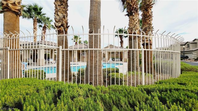 7398 West Shelbourne Avenue, Las Vegas, NV 89113