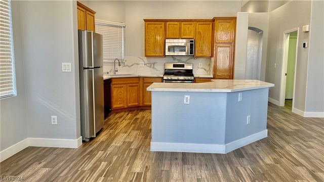 7398 West Shelbourne Avenue, Las Vegas, NV 89113