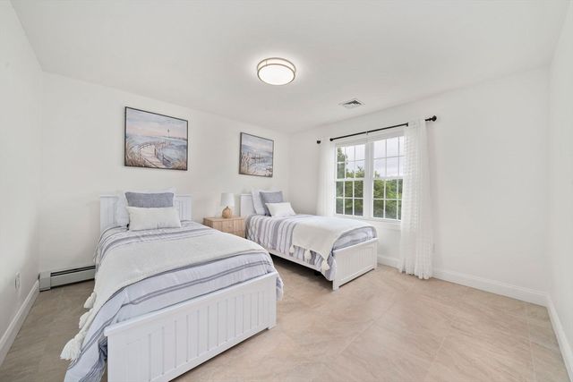 3 Samantha Ln, Plympton, MA 02367