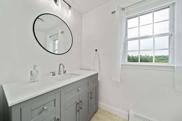 3 Samantha Ln, Plympton, MA 02367