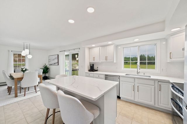 3 Samantha Ln, Plympton, MA 02367