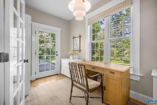 1204 BLUE RIDGE RD, Charlottesville, VA 22903