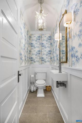 1204 BLUE RIDGE RD, Charlottesville, VA 22903