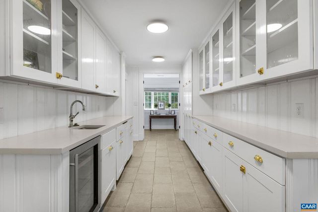 1204 BLUE RIDGE RD, Charlottesville, VA 22903