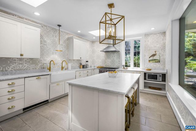 1204 BLUE RIDGE RD, Charlottesville, VA 22903