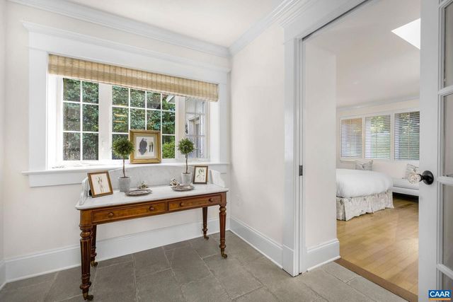 1204 BLUE RIDGE RD, Charlottesville, VA 22903