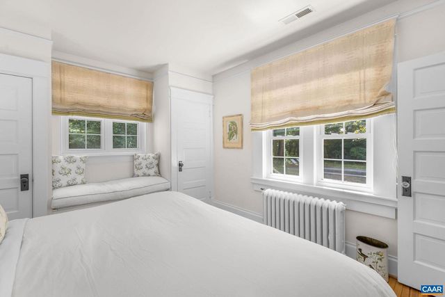 1204 BLUE RIDGE RD, Charlottesville, VA 22903