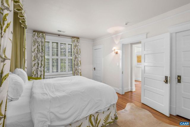 1204 BLUE RIDGE RD, Charlottesville, VA 22903