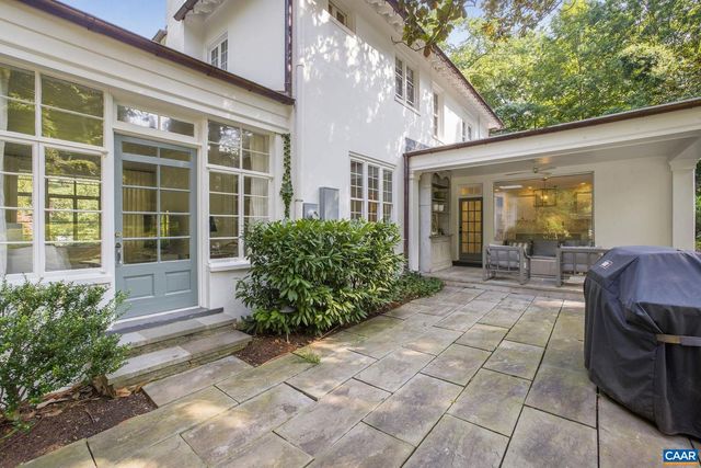 1204 BLUE RIDGE RD, Charlottesville, VA 22903