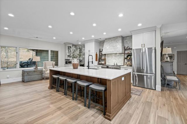 220 Wake Robin Drive, Big Canoe, GA 30143