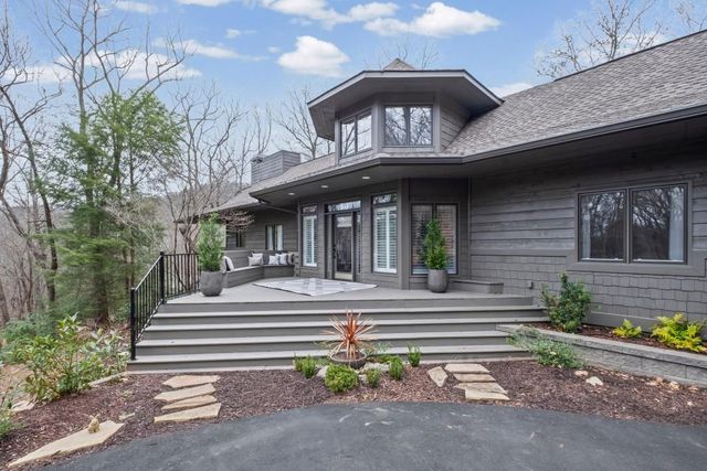 220 Wake Robin Drive, Big Canoe, GA 30143