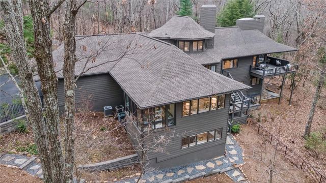 220 Wake Robin Drive, Big Canoe, GA 30143