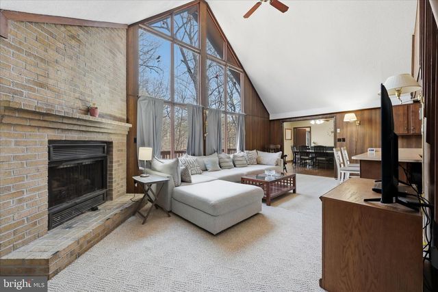 313 MILD WINTER RD, Hedgesville, WV 25427