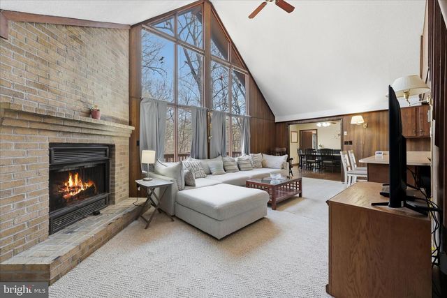 313 MILD WINTER RD, Hedgesville, WV 25427