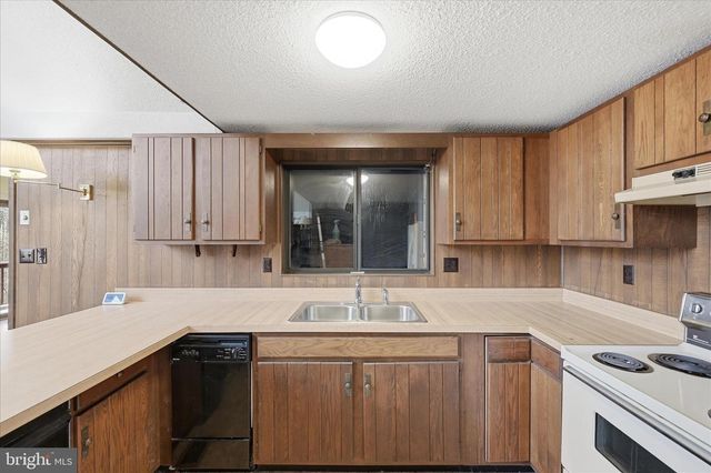 313 MILD WINTER RD, Hedgesville, WV 25427