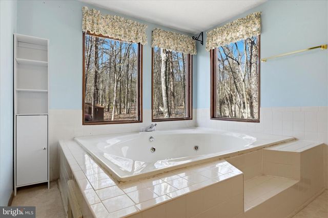 313 MILD WINTER RD, Hedgesville, WV 25427