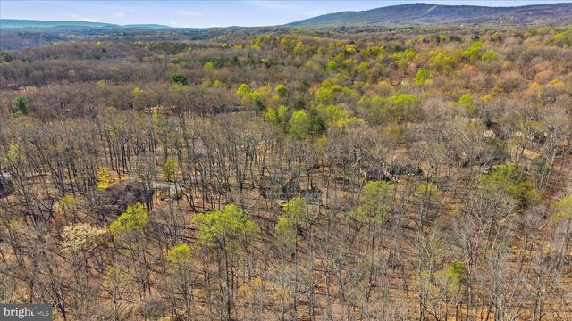 313 MILD WINTER RD, Hedgesville, WV 25427