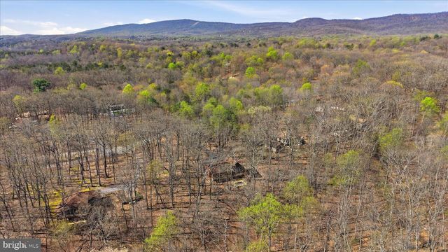 313 MILD WINTER RD, Hedgesville, WV 25427