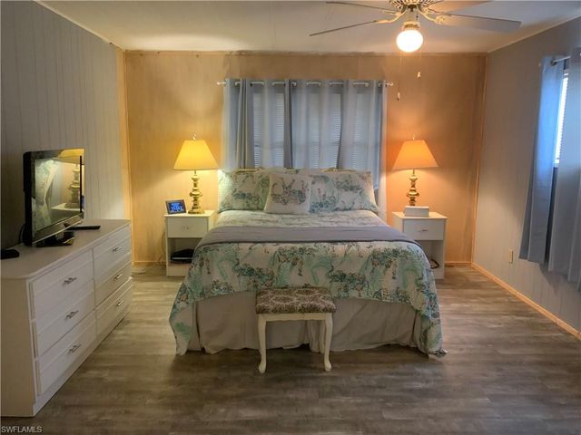 250 Palmer BLVD, North Fort Myers, FL 33903