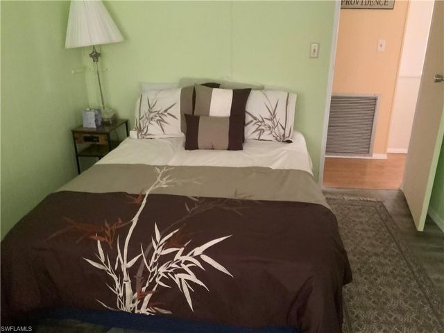 250 Palmer BLVD, North Fort Myers, FL 33903