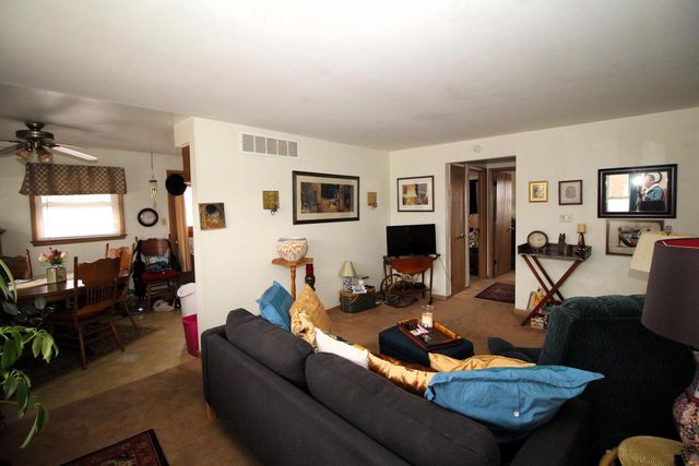 1211 5th AVENUE, West Bend, WI 53095