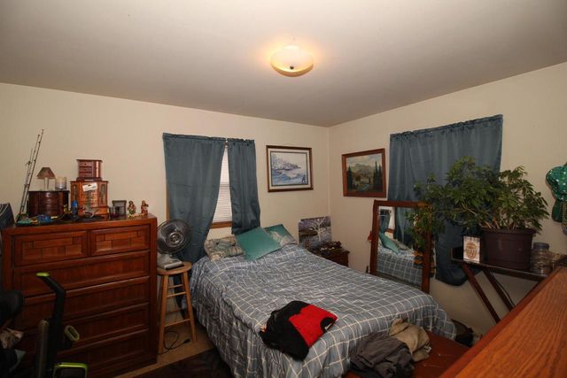1211 5th AVENUE, West Bend, WI 53095