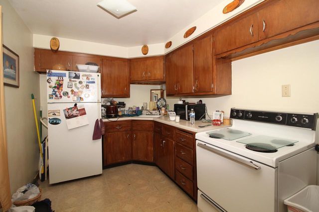 1211 5th AVENUE, West Bend, WI 53095
