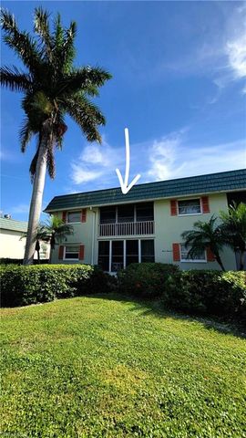 300 Valley Stream Dr # A7, Naples, FL 34113