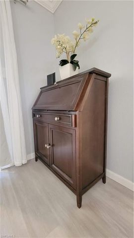 300 Valley Stream Dr # A7, Naples, FL 34113