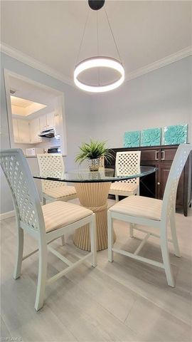 300 Valley Stream Dr # A7, Naples, FL 34113