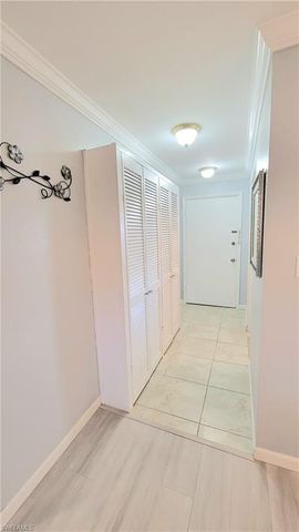 300 Valley Stream Dr # A7, Naples, FL 34113