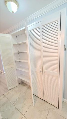 300 Valley Stream Dr # A7, Naples, FL 34113