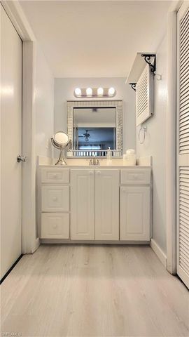 300 Valley Stream Dr # A7, Naples, FL 34113