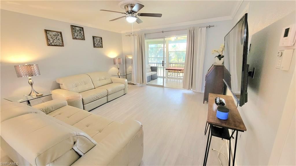 300 Valley Stream Dr # A7, Naples, FL 34113