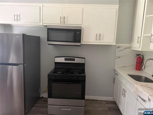 61 Spring Street, Lodi, NJ 07644