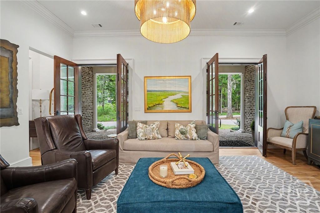 Image 11 of property listing at 143 Jimmy Blige Lane, Richmond Hill, GA 31324