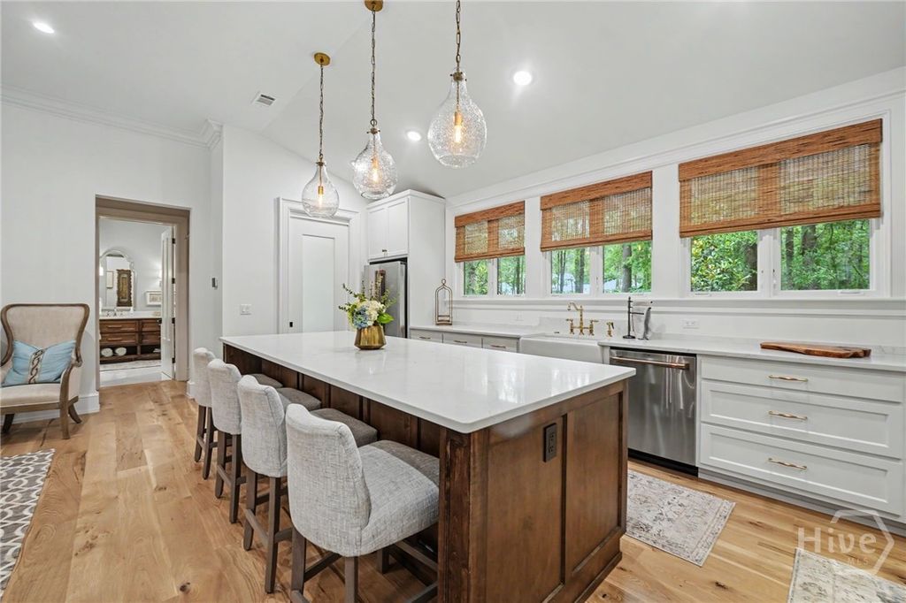 Image 21 of property listing at 143 Jimmy Blige Lane, Richmond Hill, GA 31324