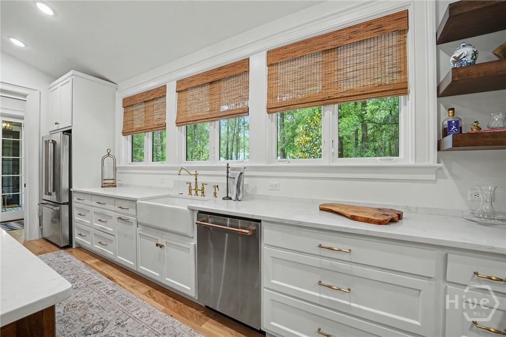 Image 25 of property listing at 143 Jimmy Blige Lane, Richmond Hill, GA 31324